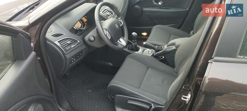 Универсал Renault Megane 2012 в Кривом Роге фото 12 Универсал Renault Megane 2012 в Кривом Роге