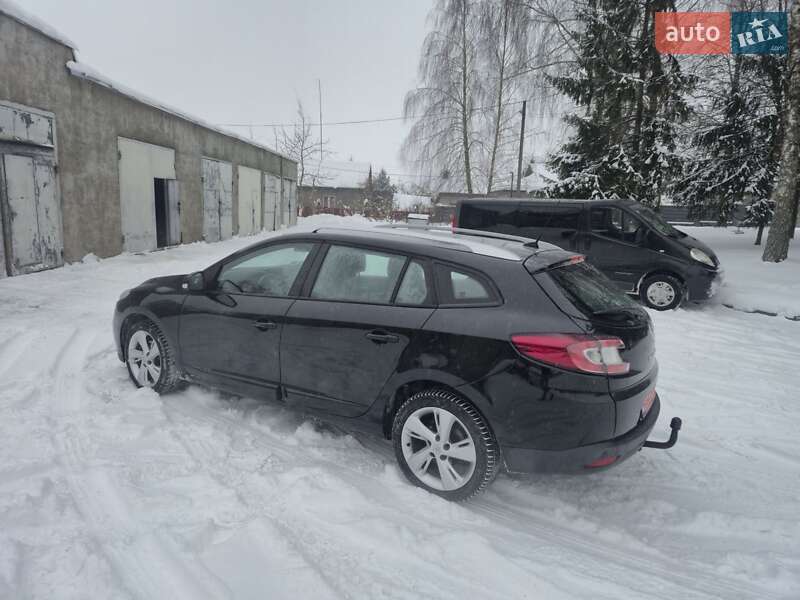 Универсал Renault Megane 2013 в Березане