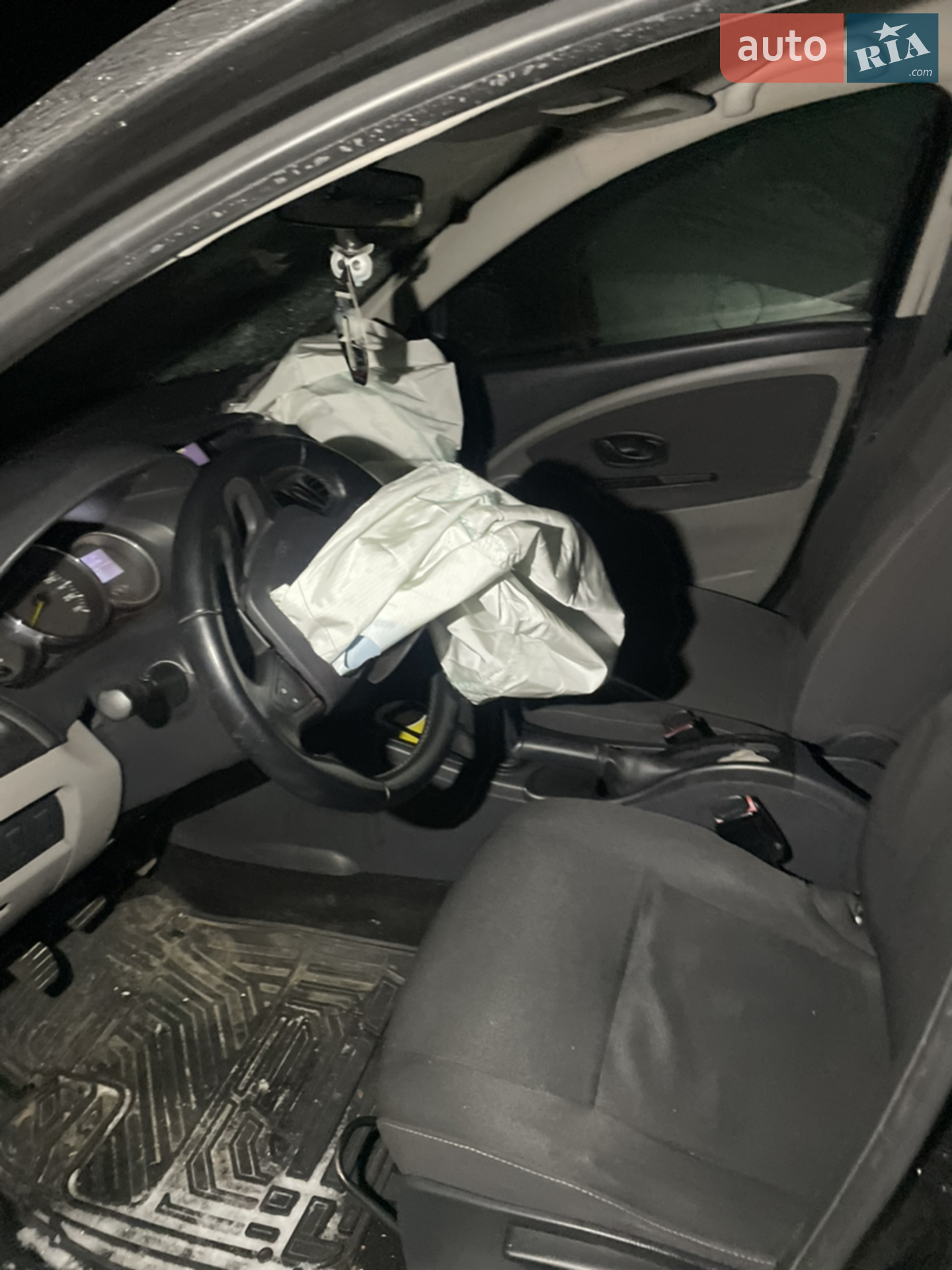 2010 Renault Megane - мініатюра 12