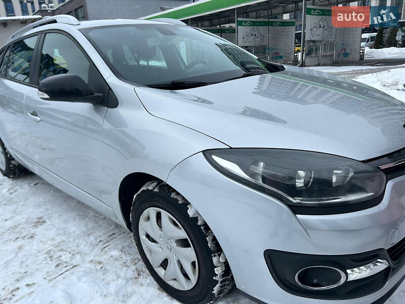 Универсал Renault Megane 2015 в Ивано-Франковске фото 4 Универсал Renault Megane 2015 в Ивано-Франковске