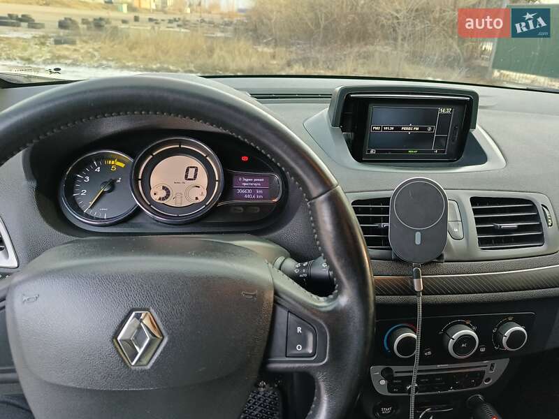 Универсал Renault Megane 2013 в Полтаве фото 11 Универсал Renault Megane 2013 в Полтаве