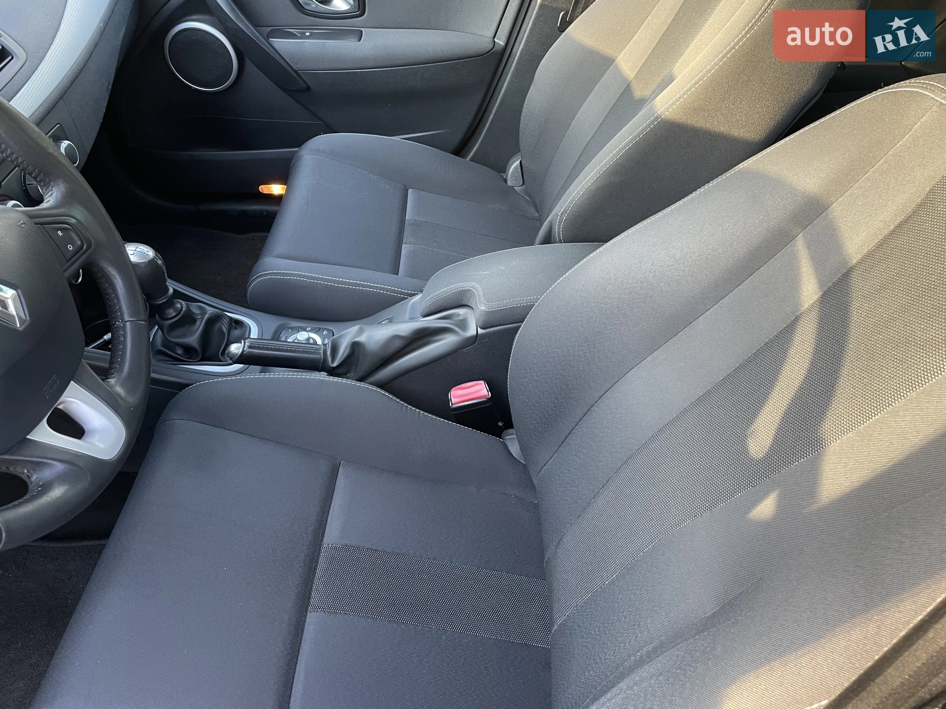 2010 Renault Megane - мініатюра 19