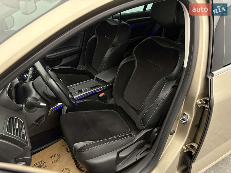 Седан Renault Megane 2017 в Киеве фото 11 Седан Renault Megane 2017 в Киеве