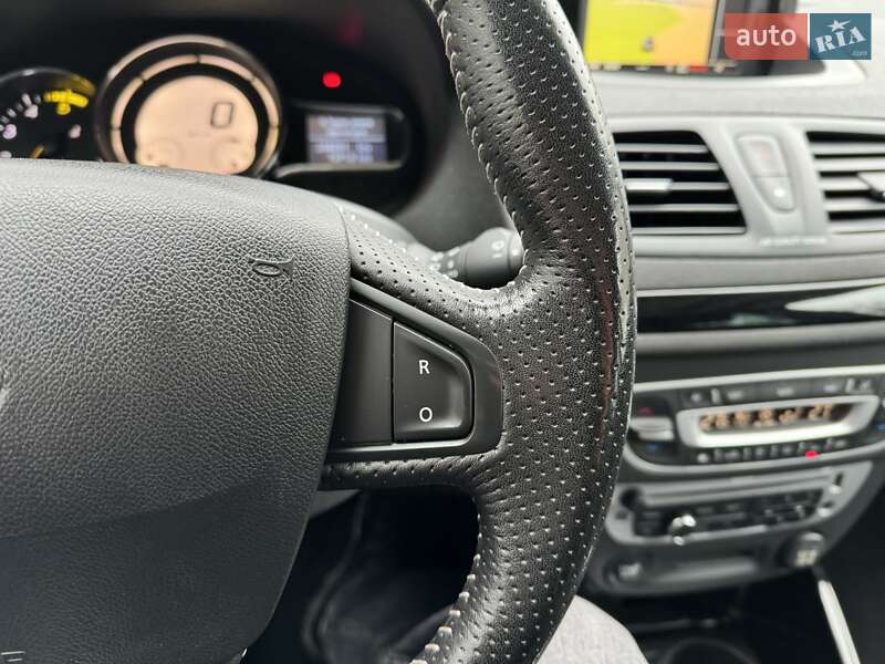 Универсал Renault Megane 2013 в Киеве фото 32 Универсал Renault Megane 2013 в Киеве