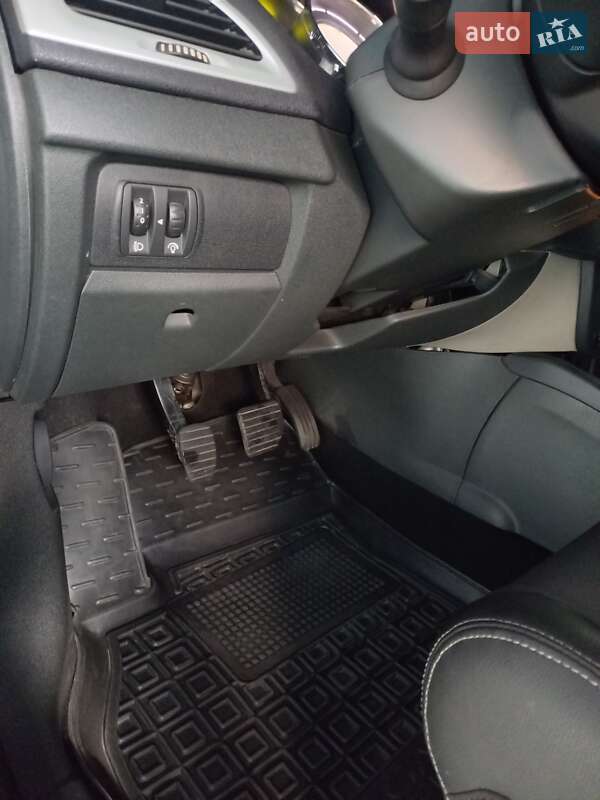 Универсал Renault Megane 2012 в Смеле фото 10 Универсал Renault Megane 2012 в Смеле
