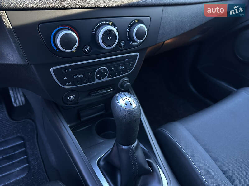 Хэтчбек Renault Megane 2009 в Луцке фото 42 Хэтчбек Renault Megane 2009 в Луцке
