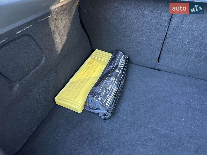 Хэтчбек Renault Megane 2009 в Луцке фото 50 Хэтчбек Renault Megane 2009 в Луцке