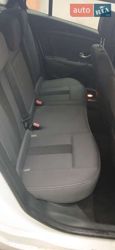 Универсал Renault Megane 2010 в Знаменке фото 7 Универсал Renault Megane 2010 в Знаменке