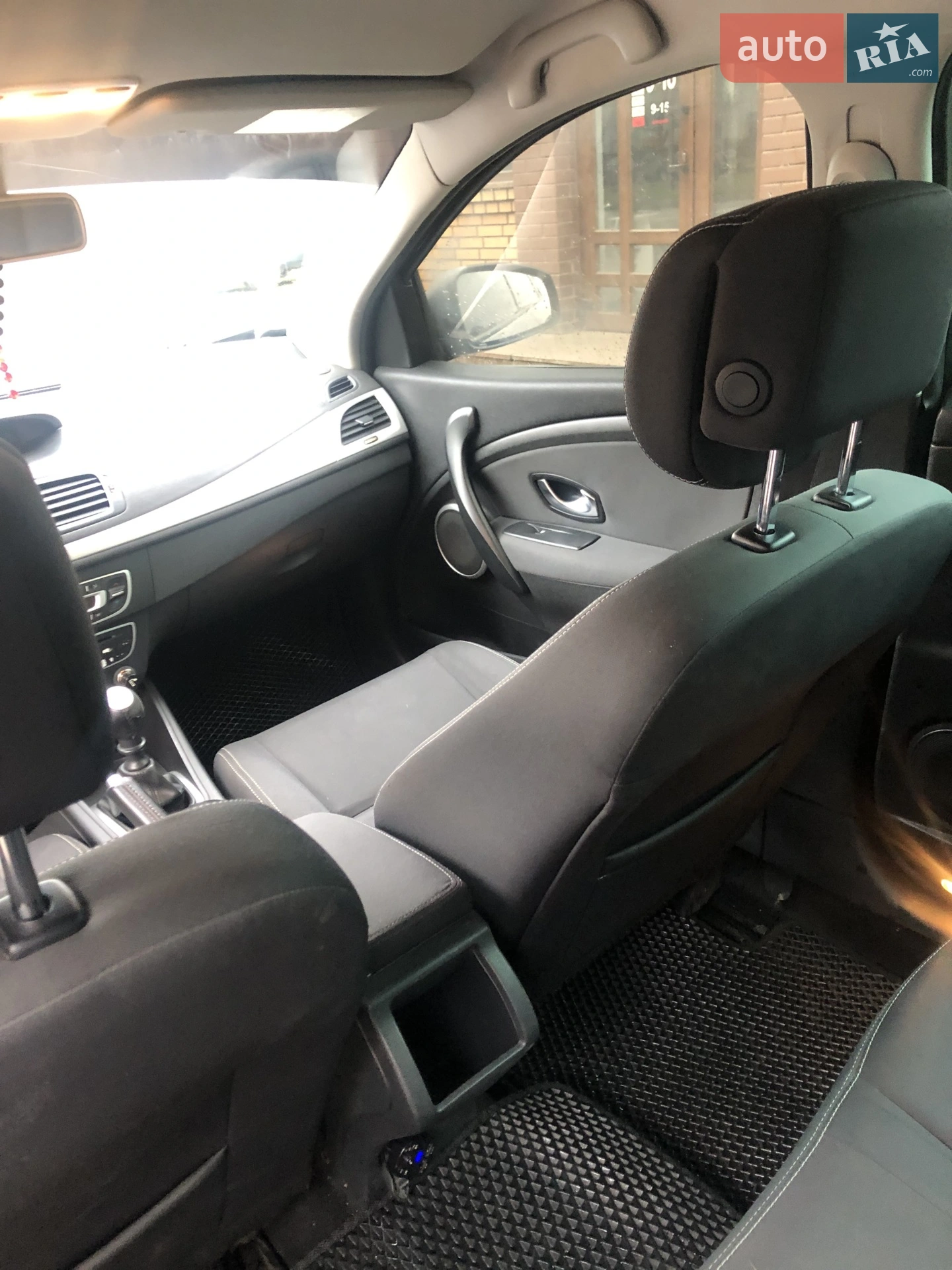 2010 Renault Megane - мініатюра 8