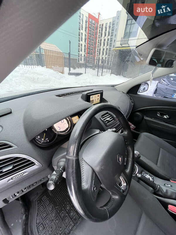 Универсал Renault Megane 2015 в Киеве