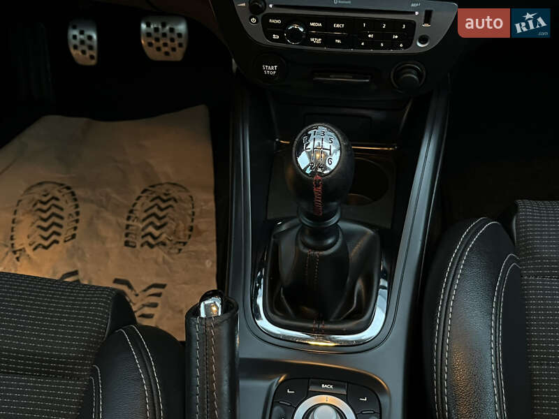 Хэтчбек Renault Megane 2012 в Дубно