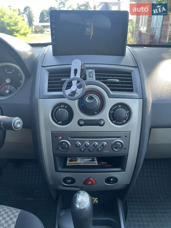 Универсал Renault Megane 2004 в Дубровице