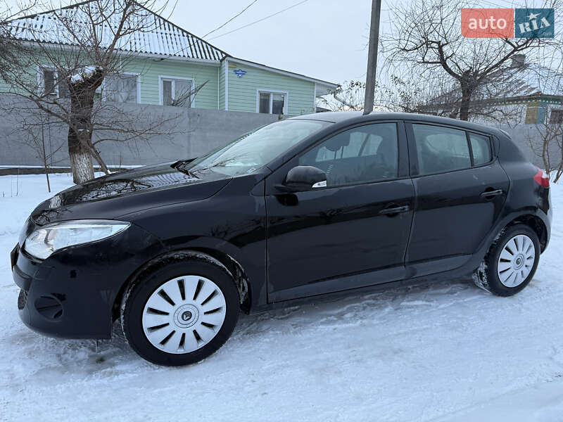 Хэтчбек Renault Megane 2011 в Прилуках