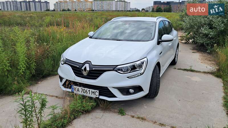 Универсал Renault Megane 2017 в Вишневом