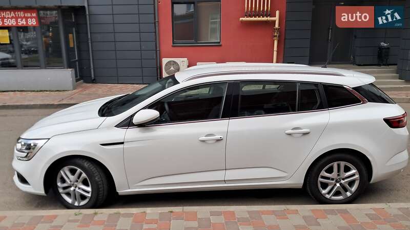 Универсал Renault Megane 2017 в Вишневом