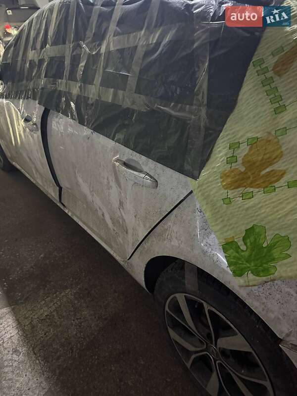 Седан Renault Megane 2019 в Киеве