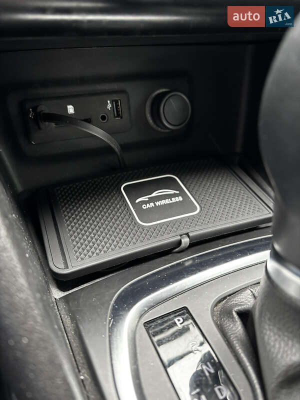 Хетчбек Renault Megane 2017 в Дніпрі фото 15 Хетчбек Renault Megane 2017 в Дніпрі