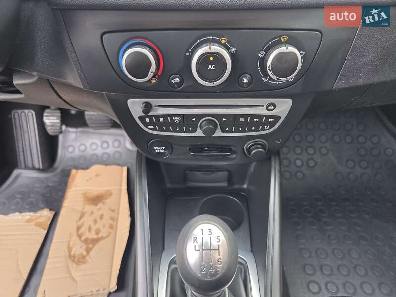 Универсал Renault Megane 2012 в Нововолынске фото 15 Универсал Renault Megane 2012 в Нововолынске