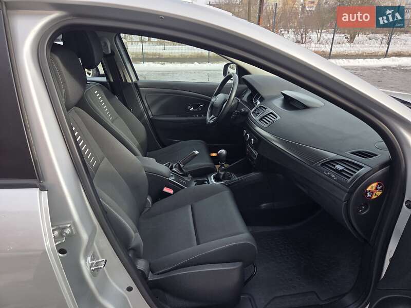 Универсал Renault Megane 2012 в Нововолынске фото 20 Универсал Renault Megane 2012 в Нововолынске