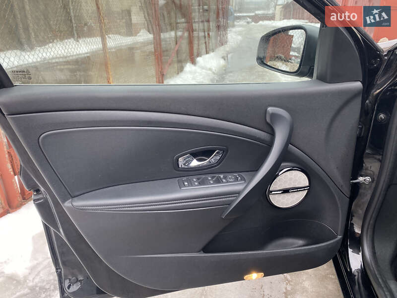 Универсал Renault Megane 2014 в Киеве фото 20 Универсал Renault Megane 2014 в Киеве