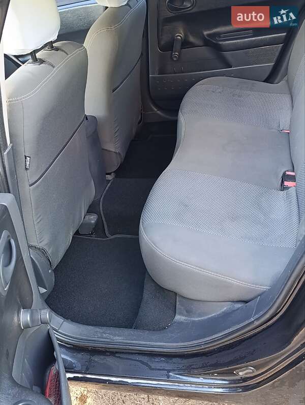 Седан Renault Megane 2005 в Тернополі фото 14 Седан Renault Megane 2005 в Тернополі