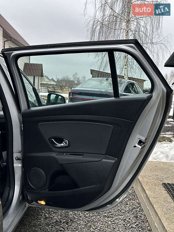 Универсал Renault Megane 2010 в Любешове фото 35 Универсал Renault Megane 2010 в Любешове