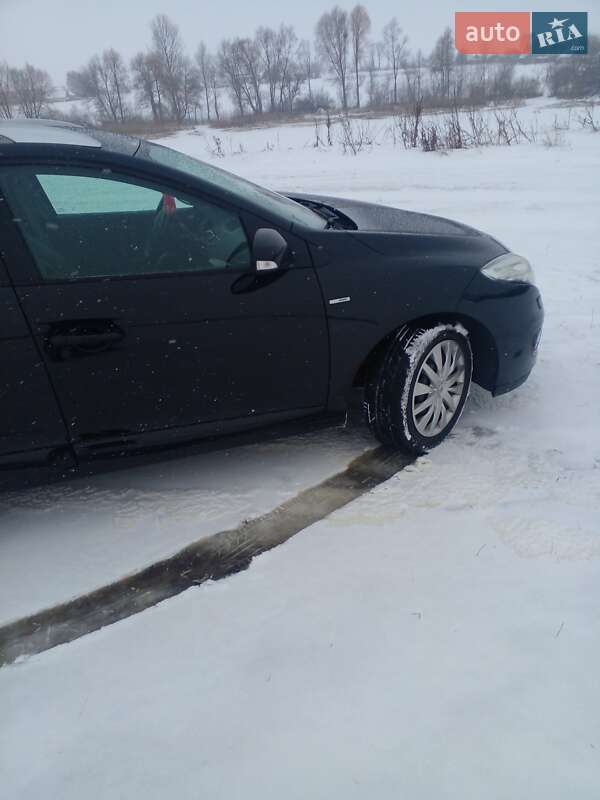 Универсал Renault Megane 2012 в Остроге