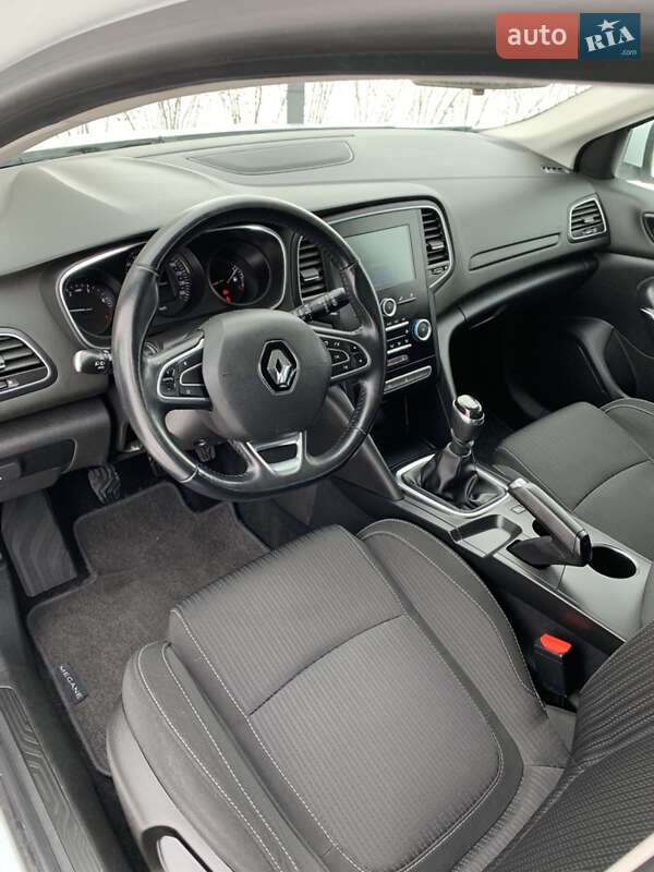 Универсал Renault Megane 2017 в Луцке