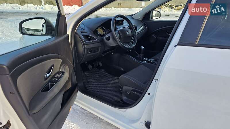 Универсал Renault Megane 2010 в Дунаевцах фото 6 Универсал Renault Megane 2010 в Дунаевцах