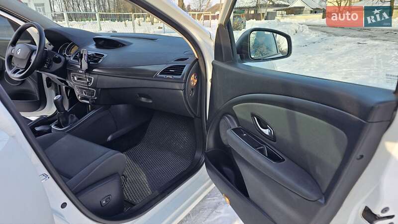 Универсал Renault Megane 2010 в Дунаевцах фото 15 Универсал Renault Megane 2010 в Дунаевцах