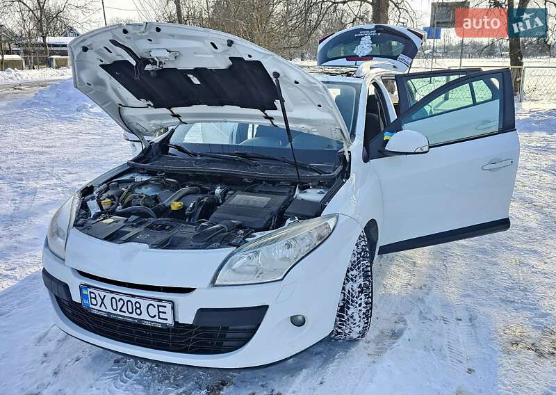 Универсал Renault Megane 2010 в Дунаевцах фото 16 Универсал Renault Megane 2010 в Дунаевцах