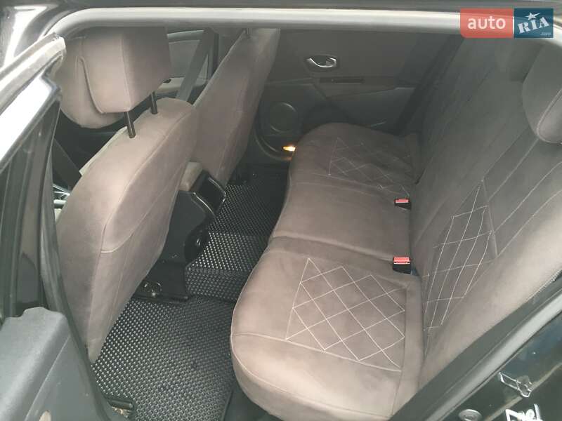 Универсал Renault Megane 2011 в Яворове фото 10 Универсал Renault Megane 2011 в Яворове