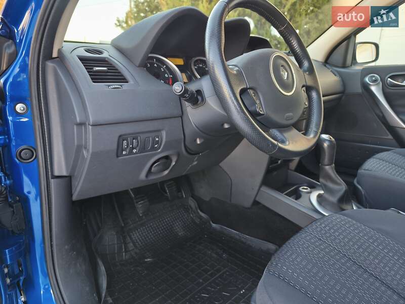 Универсал Renault Megane 2006 в Киеве фото 12 Универсал Renault Megane 2006 в Киеве