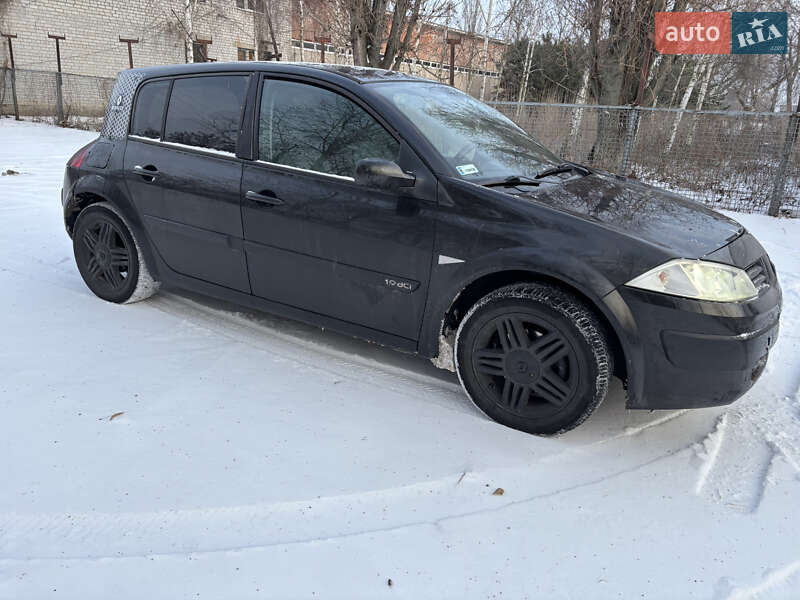 Хетчбек Renault Megane 2002 в Глобиному фото 2 Хетчбек Renault Megane 2002 в Глобиному