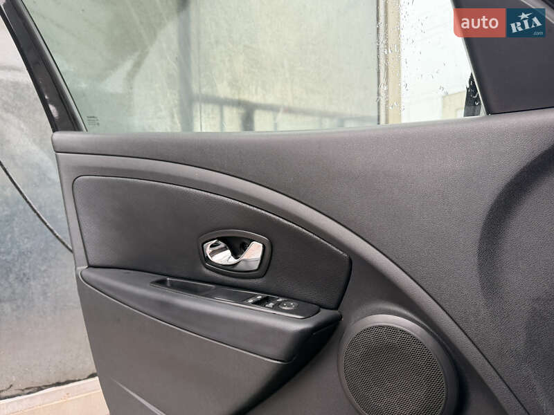 Хетчбек Renault Megane 2012 в Житомирі