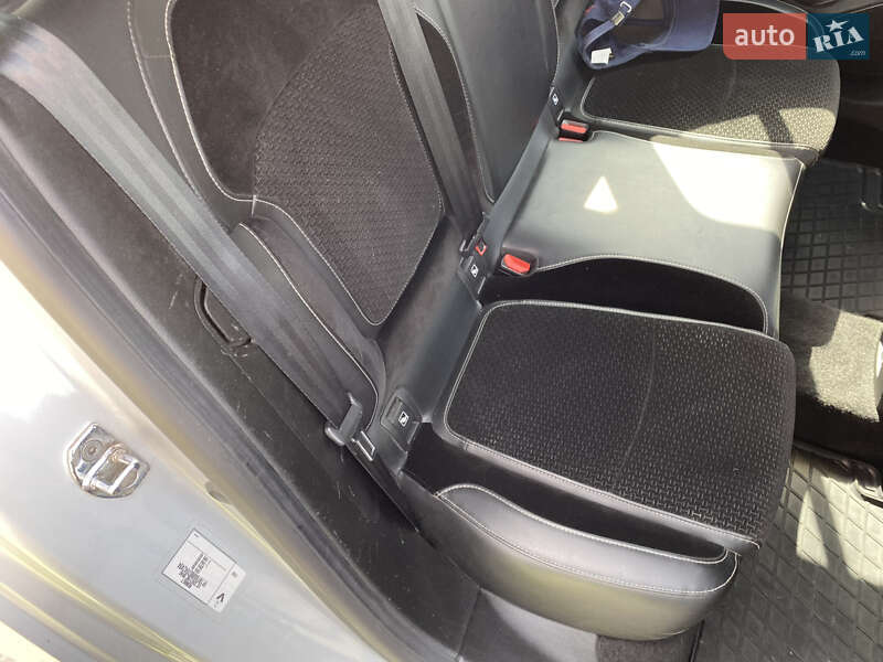 Универсал Renault Megane 2017 в Днепре фото 10 Универсал Renault Megane 2017 в Днепре