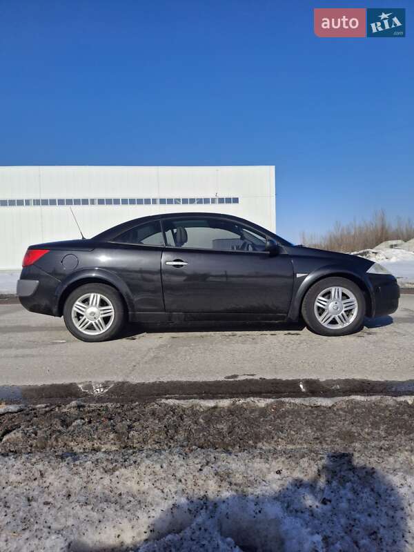 Кабриолет Renault Megane 2005 в Коростене