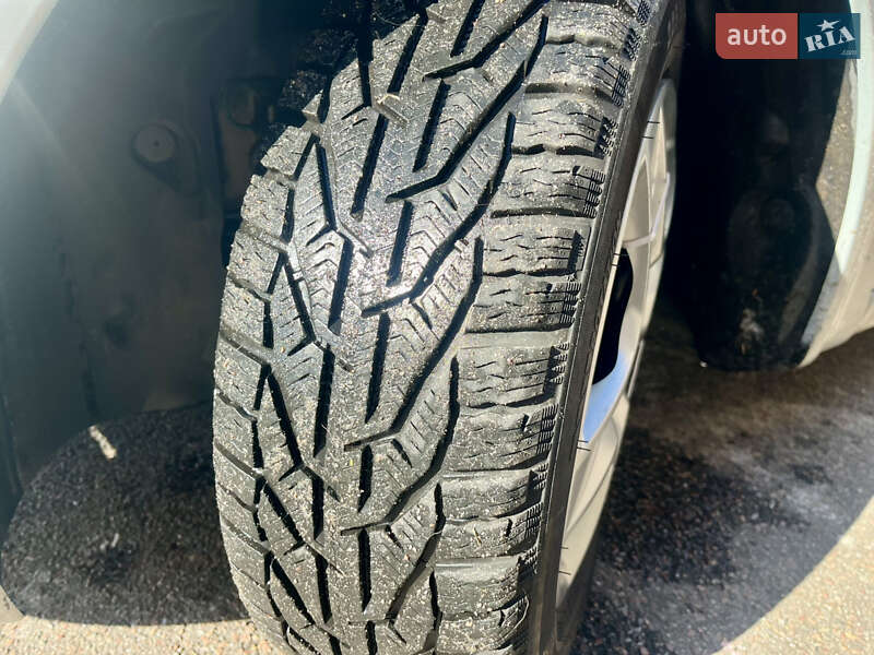 Хэтчбек Renault Megane 2005 в Киеве фото 19 Хэтчбек Renault Megane 2005 в Киеве