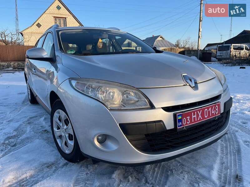 Универсал Renault Megane 2010 в Ракитном фото 16 Универсал Renault Megane 2010 в Ракитном