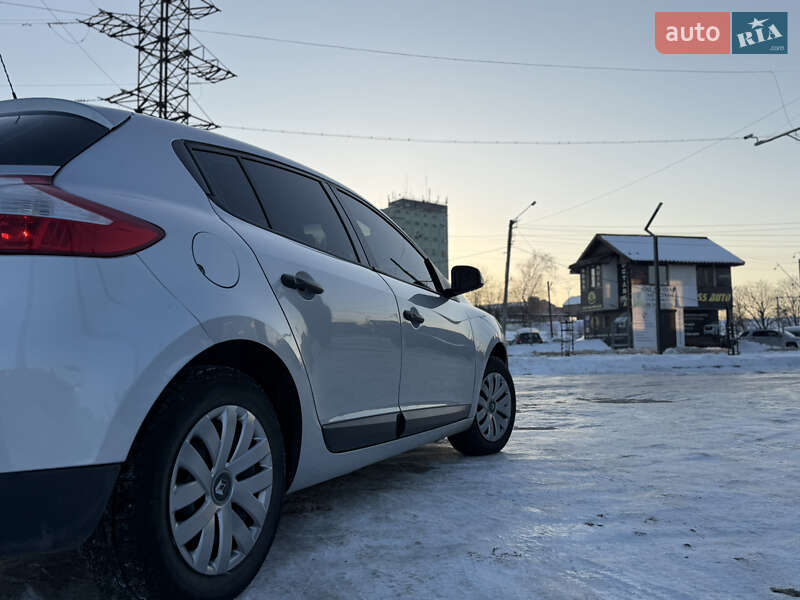 Хэтчбек Renault Megane 2011 в Стрые