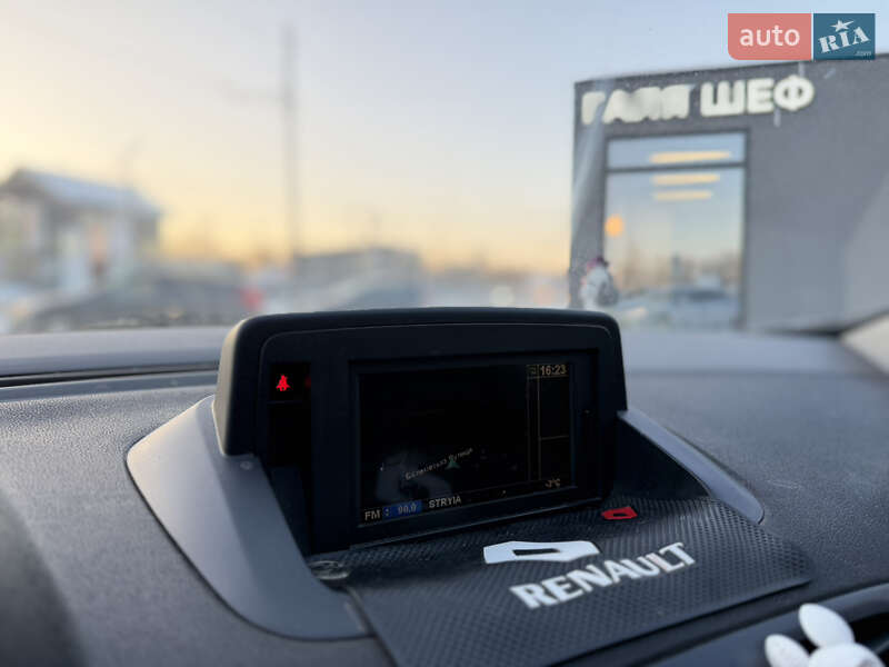 Хэтчбек Renault Megane 2011 в Стрые