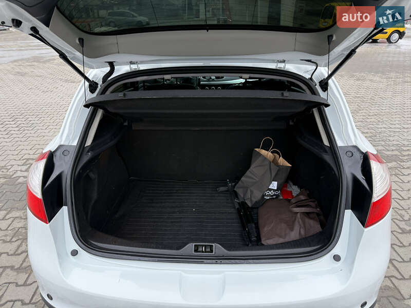 Хетчбек Renault Megane 2014 в Чернівцях