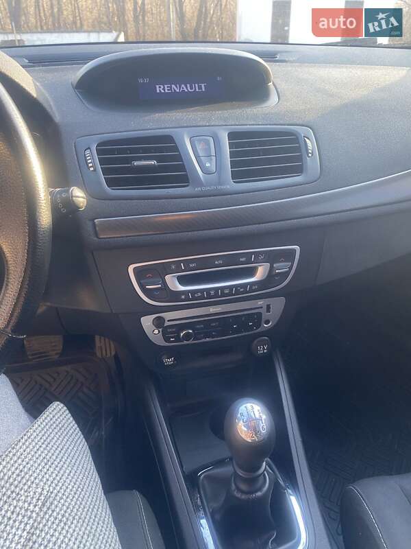 Універсал Renault Megane 2013 в Косові