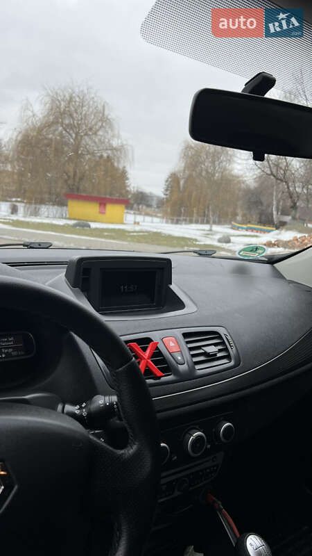 Универсал Renault Megane 2011 в Демидовке