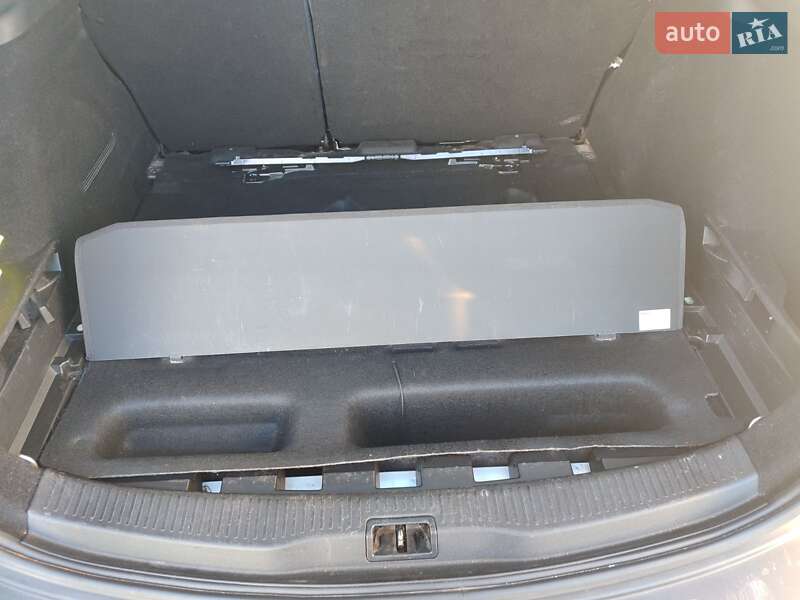 Универсал Renault Megane 2010 в Ракитном фото 51 Универсал Renault Megane 2010 в Ракитном