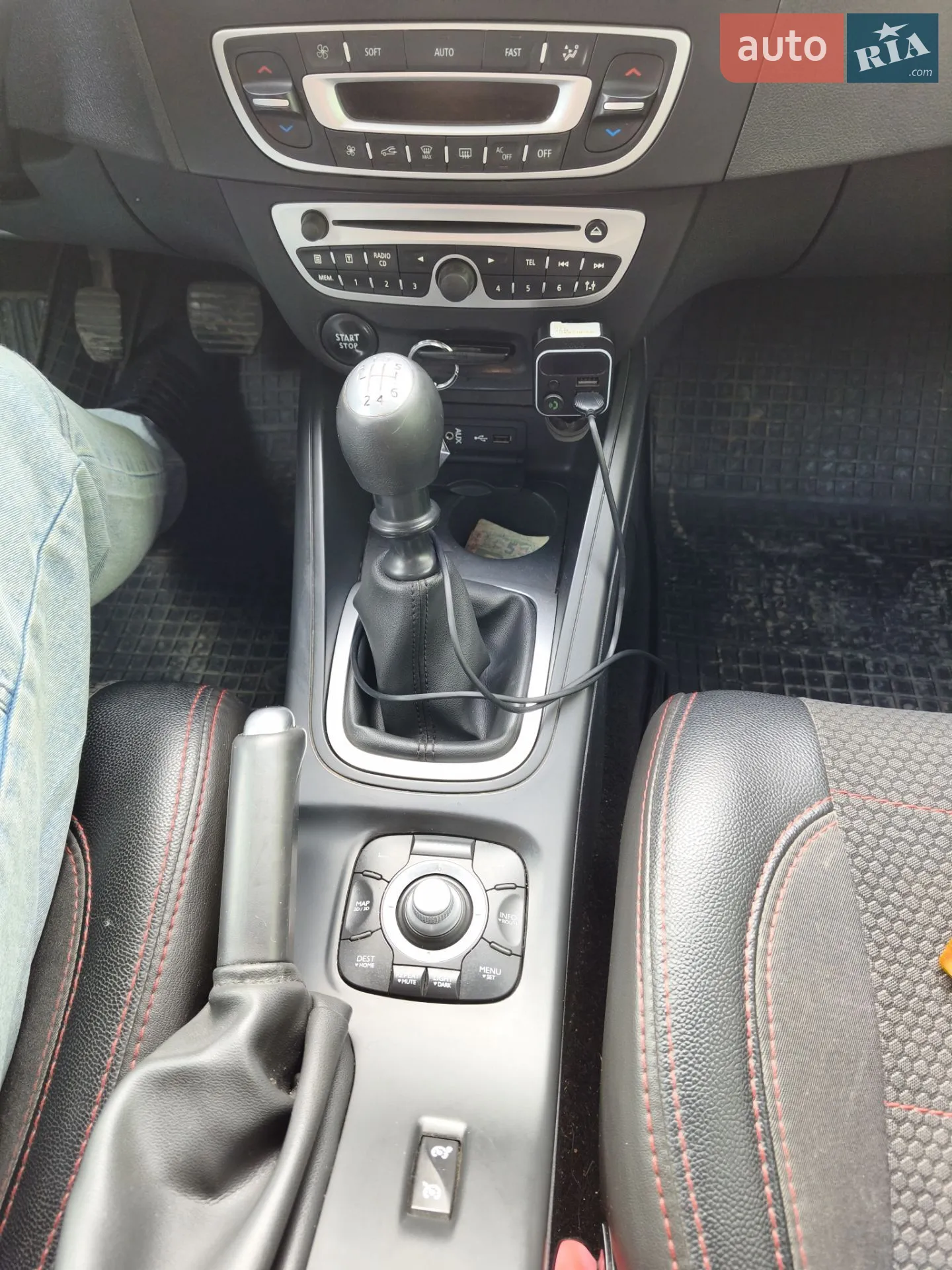 2011 Renault Megane - мініатюра 13