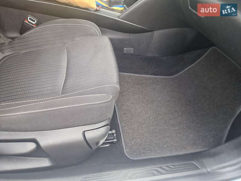 Универсал Renault Megane 2019 в Броварах фото 13 Универсал Renault Megane 2019 в Броварах