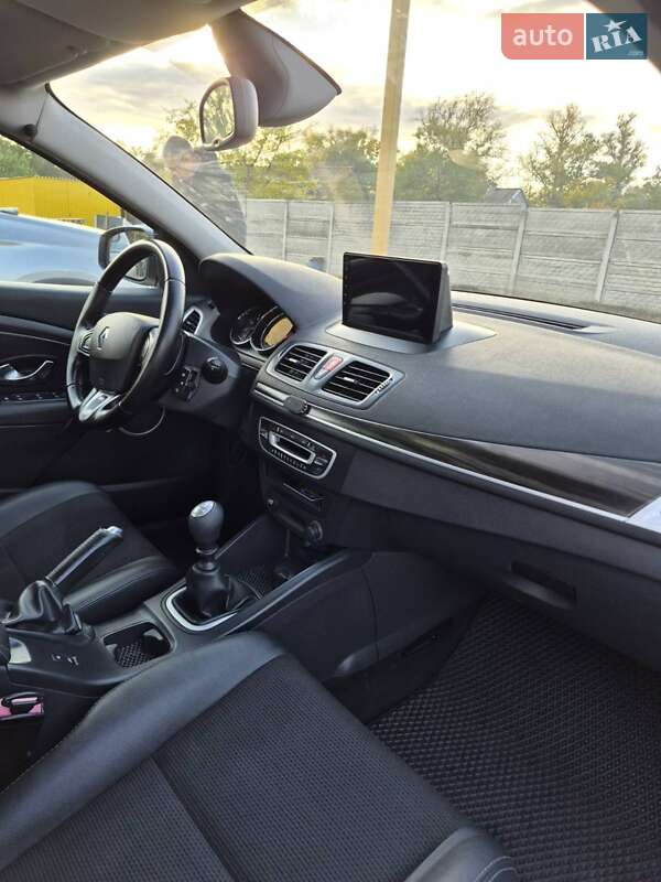 Универсал Renault Megane 2010 в Павлограде фото 4 Универсал Renault Megane 2010 в Павлограде