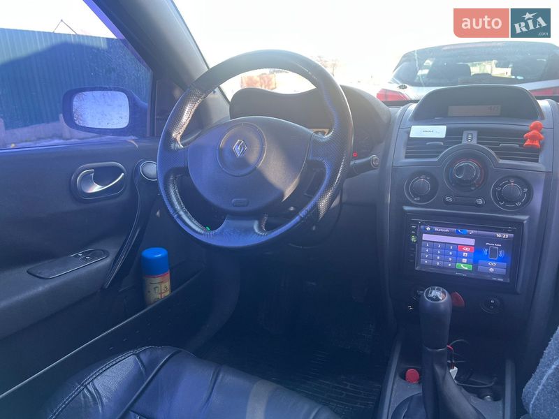 Седан Renault Megane 2006 в Киеве фото 9 Седан Renault Megane 2006 в Киеве