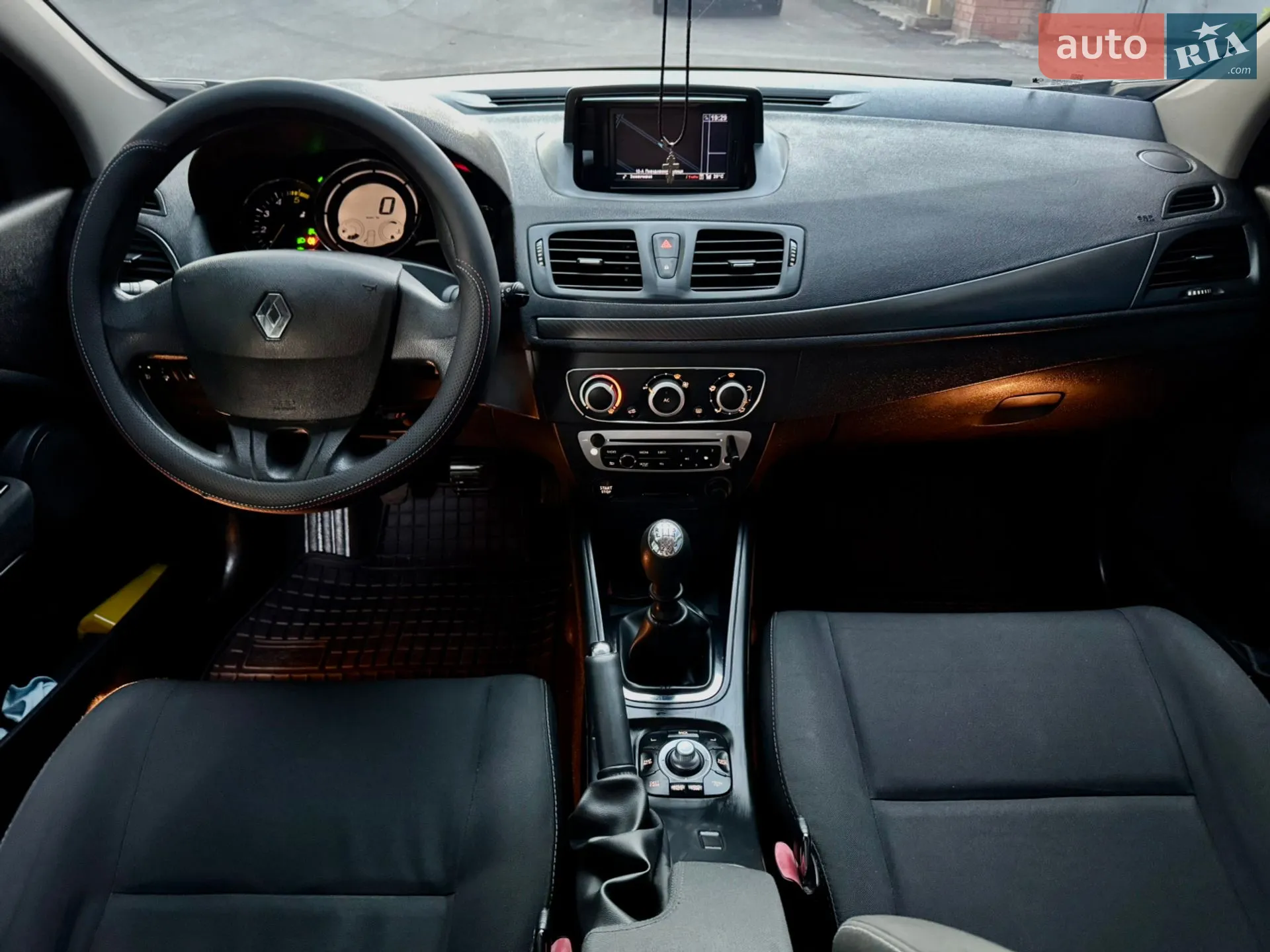 2012 Renault Megane - мініатюра 12